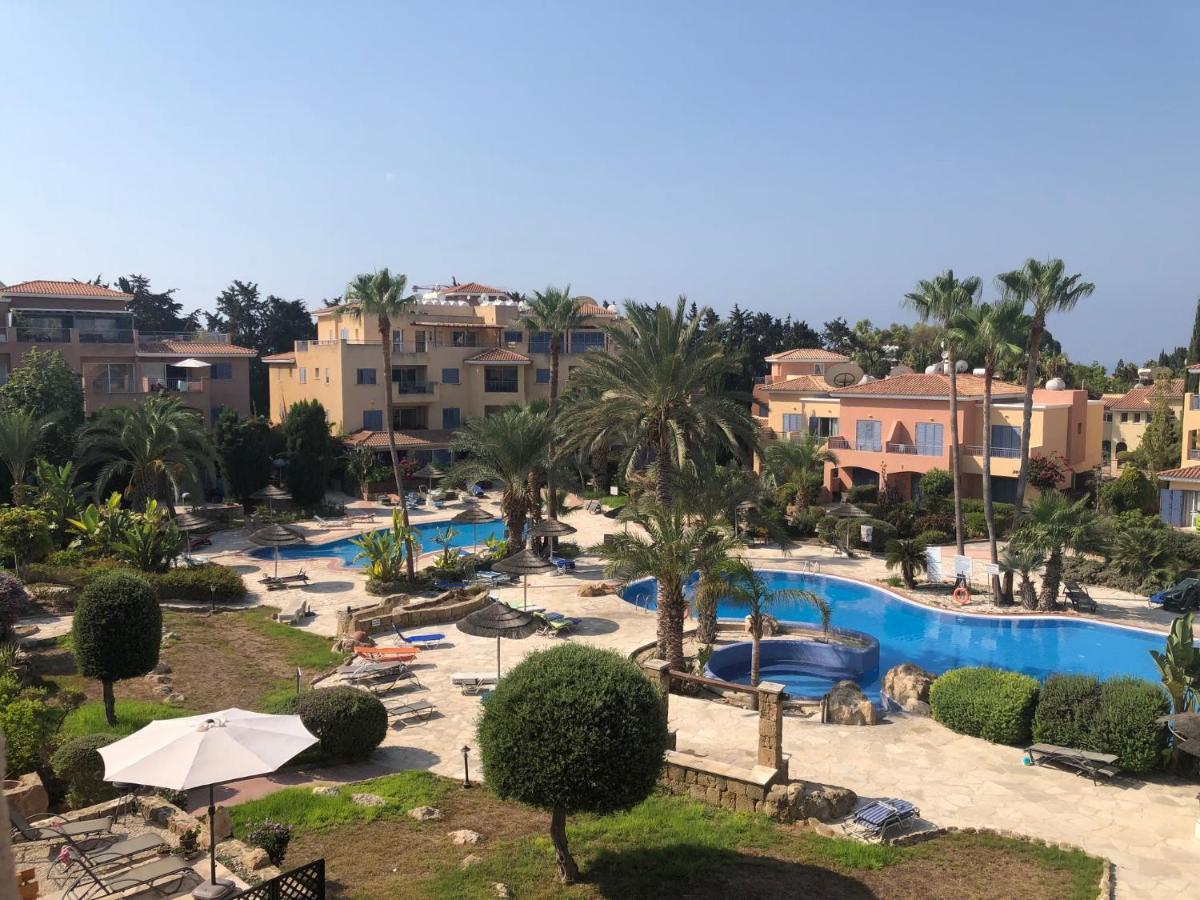 Limnaria Gardens - 1 Bedroom, Sunny Apartment With Stunning Pool Views Pafos Zewnętrze zdjęcie