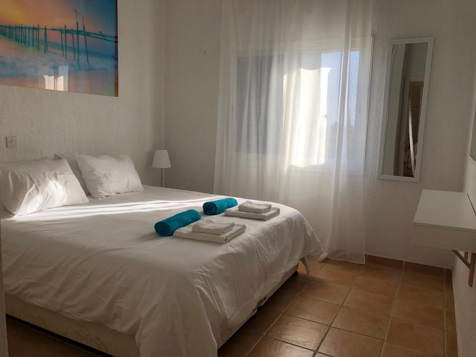 Limnaria Gardens - 1 Bedroom, Sunny Apartment With Stunning Pool Views Pafos Zewnętrze zdjęcie