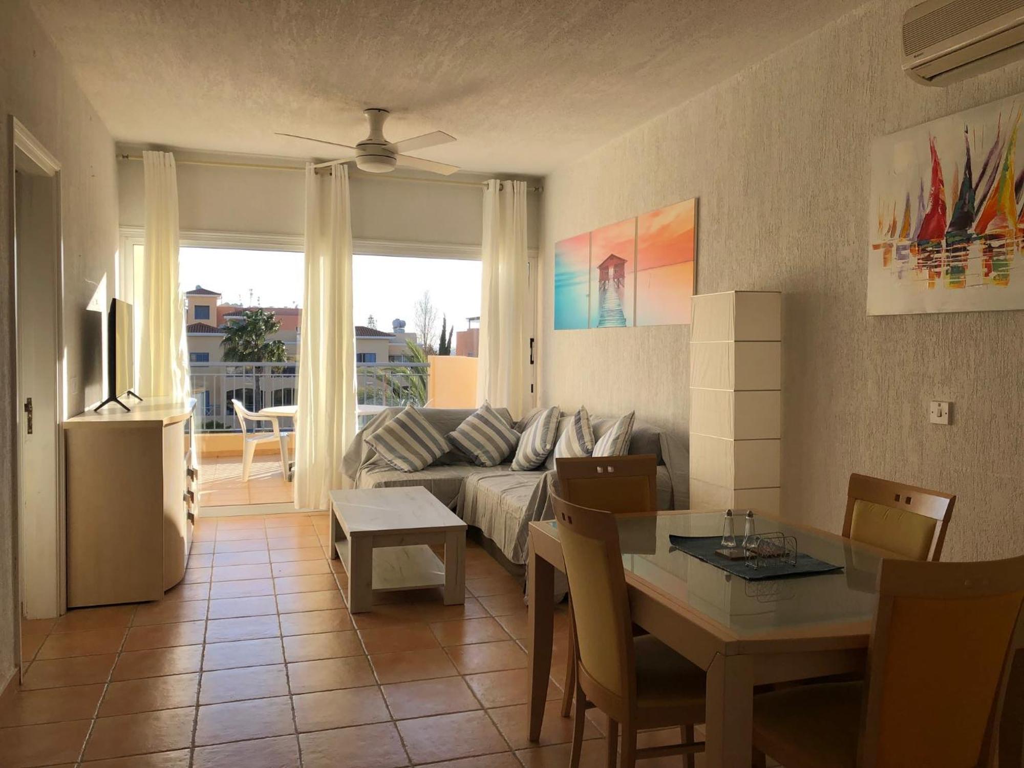 Limnaria Gardens - 1 Bedroom, Sunny Apartment With Stunning Pool Views Pafos Zewnętrze zdjęcie
