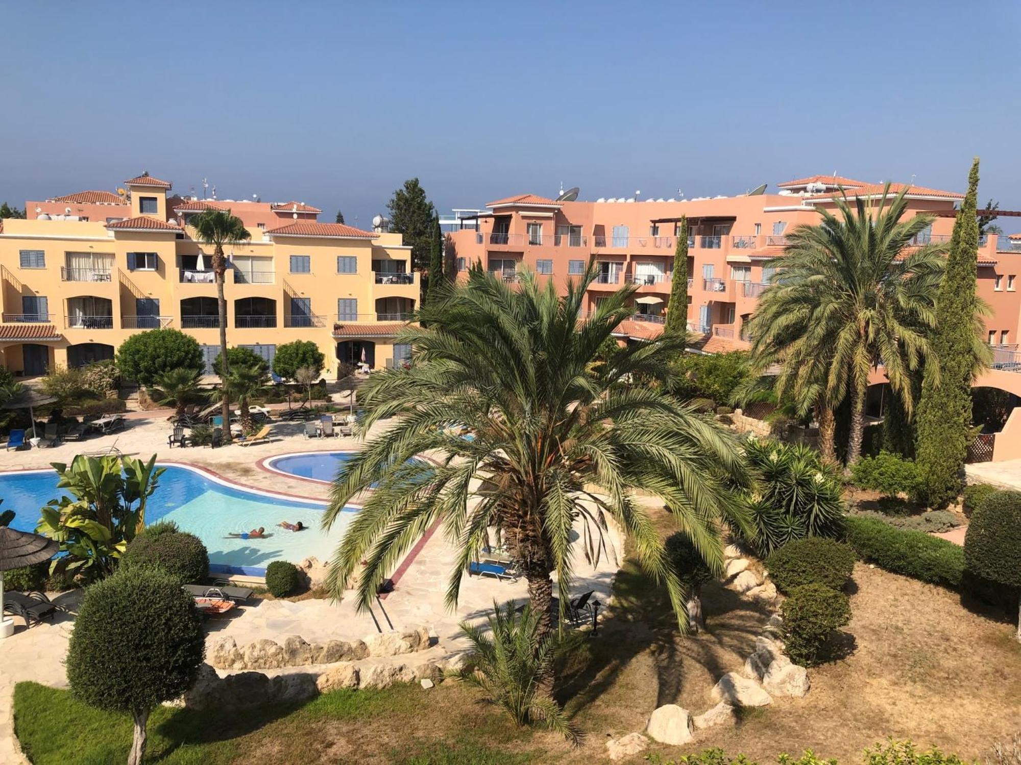 Limnaria Gardens - 1 Bedroom, Sunny Apartment With Stunning Pool Views Pafos Zewnętrze zdjęcie